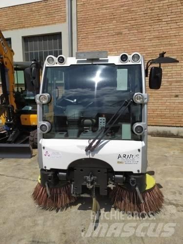 Bucher CC 2020 Вакуумные уборочные машины