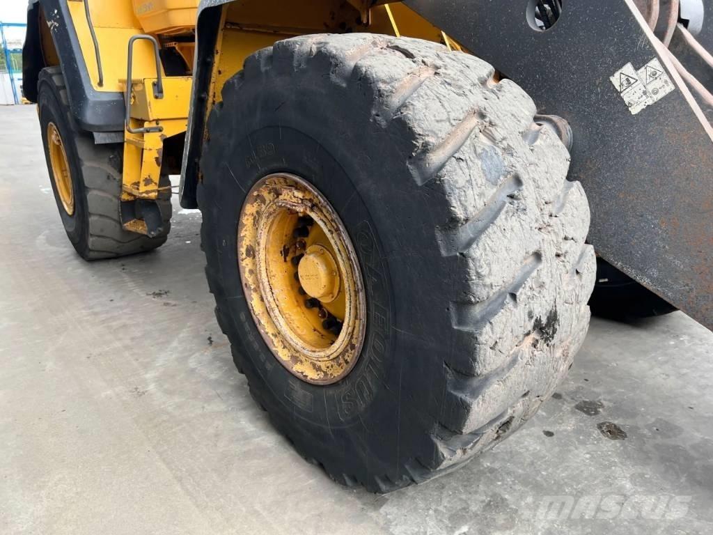 Volvo L180G Фронтальные погрузчики