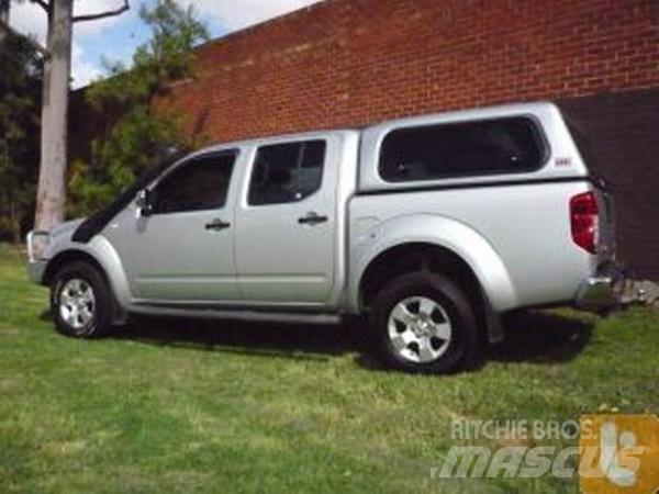 Nissan NAVARA ST-X Изотермический фургон