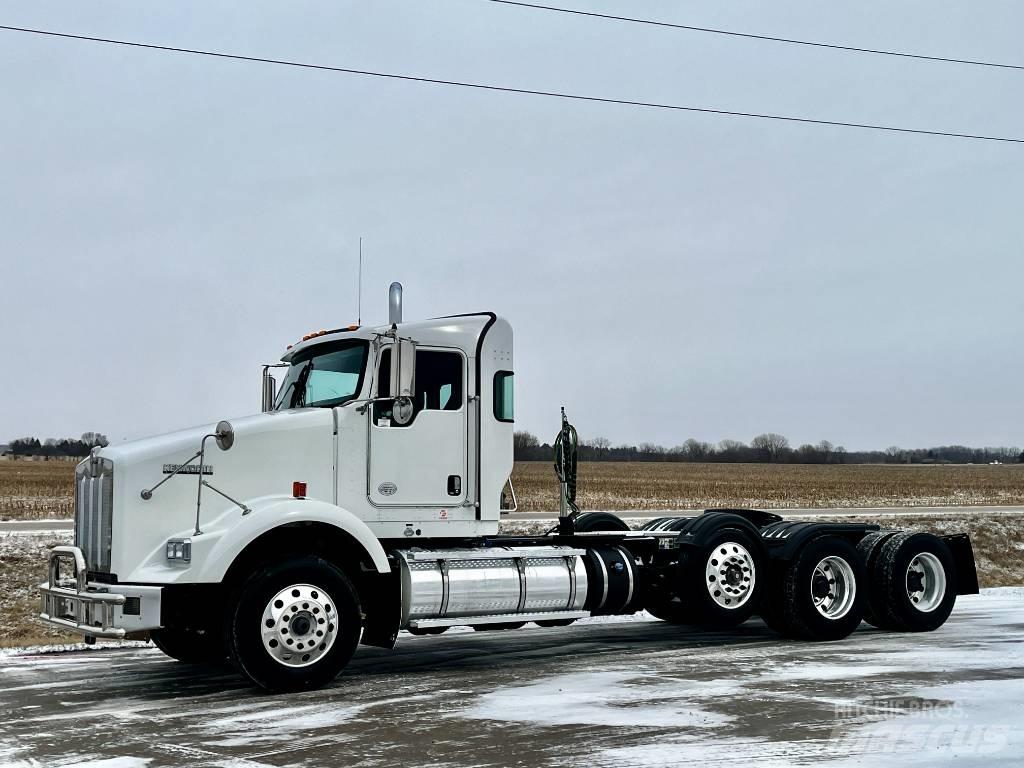 Kenworth T 800 Седельные тягачи
