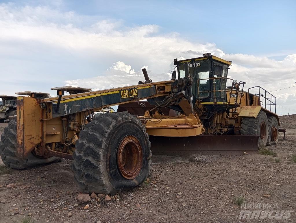 CAT 24 M Грейдеры