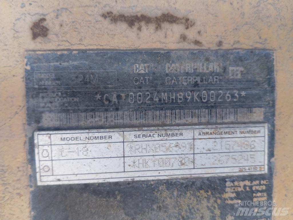 CAT 24 M Грейдеры