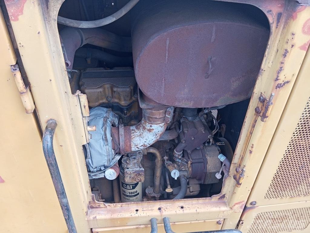 CAT 24 M Грейдеры