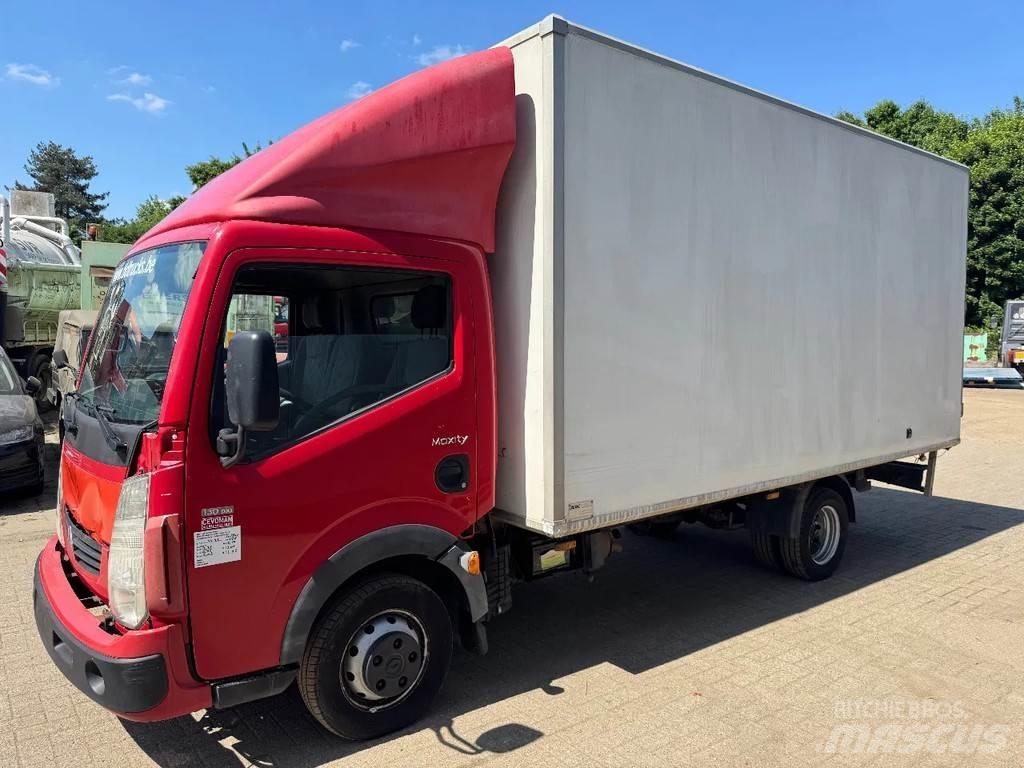 Renault Maxity 130 Прочие фургоны