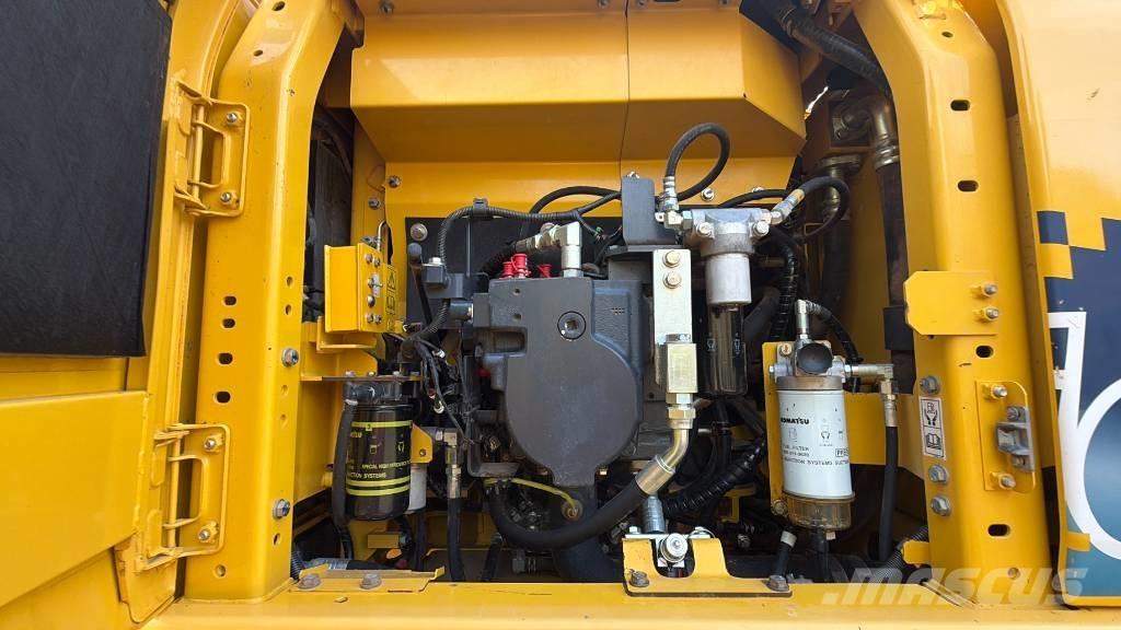 Komatsu HB 215 LC-3 Гусеничные экскаваторы