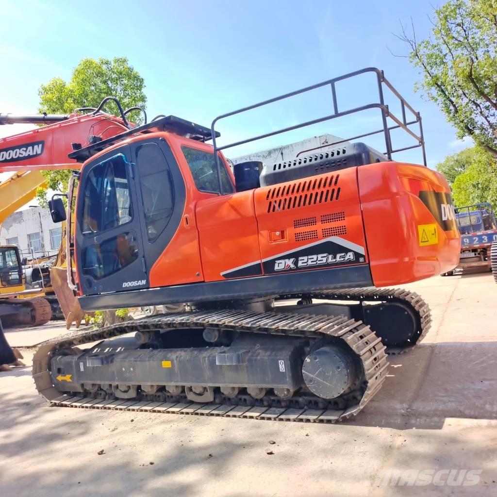 Doosan DX 2235 LC-9C Гусеничные экскаваторы