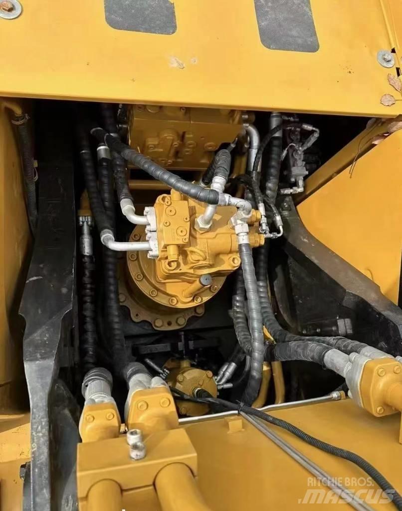 Sany SY 235 Гусеничные экскаваторы