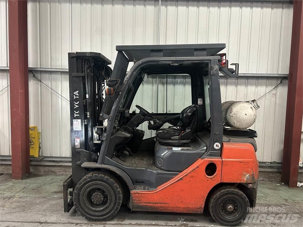 Toyota 02-8FGF25 Газовые погрузчики