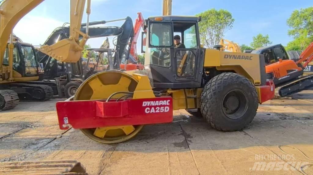 Dynapac CA 25 D Грунтовые катки