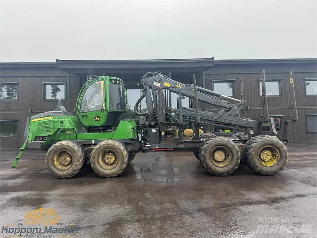 John Deere 1210G Форвардеры