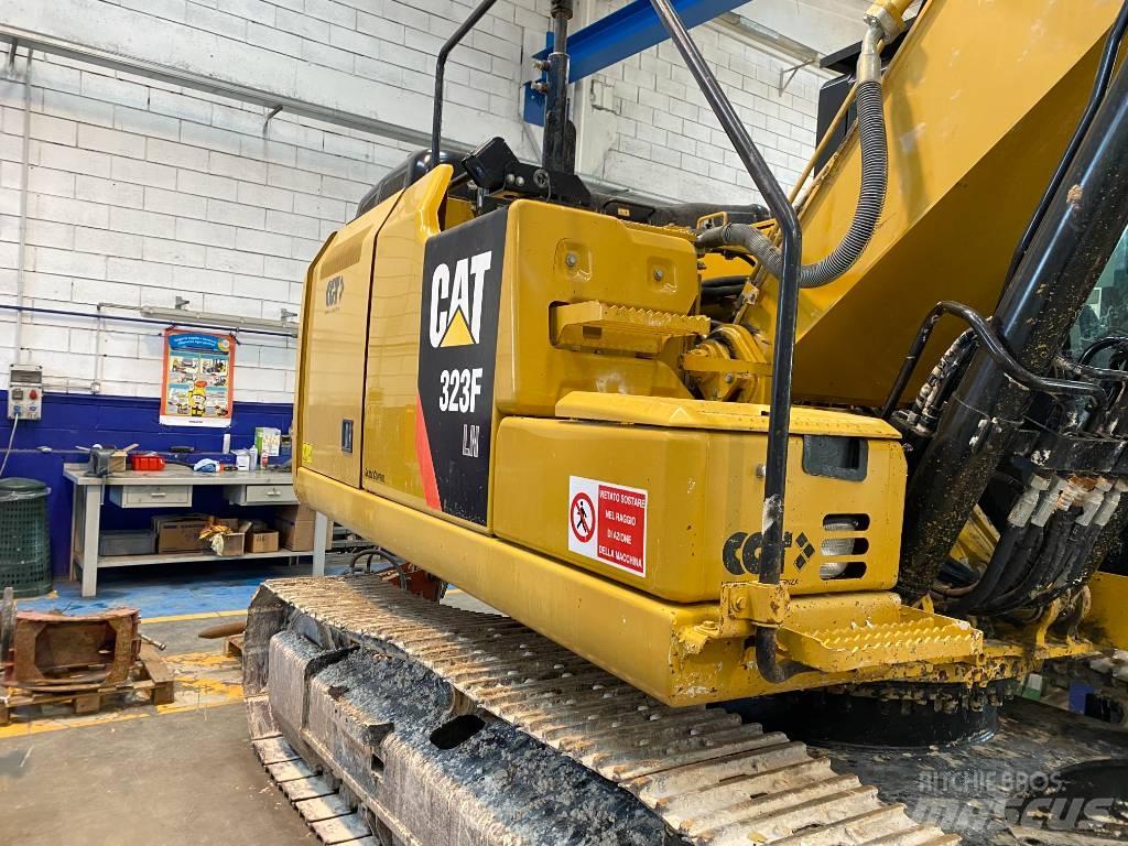 CAT 323F LN Гусеничные экскаваторы