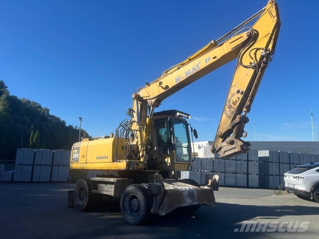 Komatsu PW 200-7 Колёсные экскаваторы