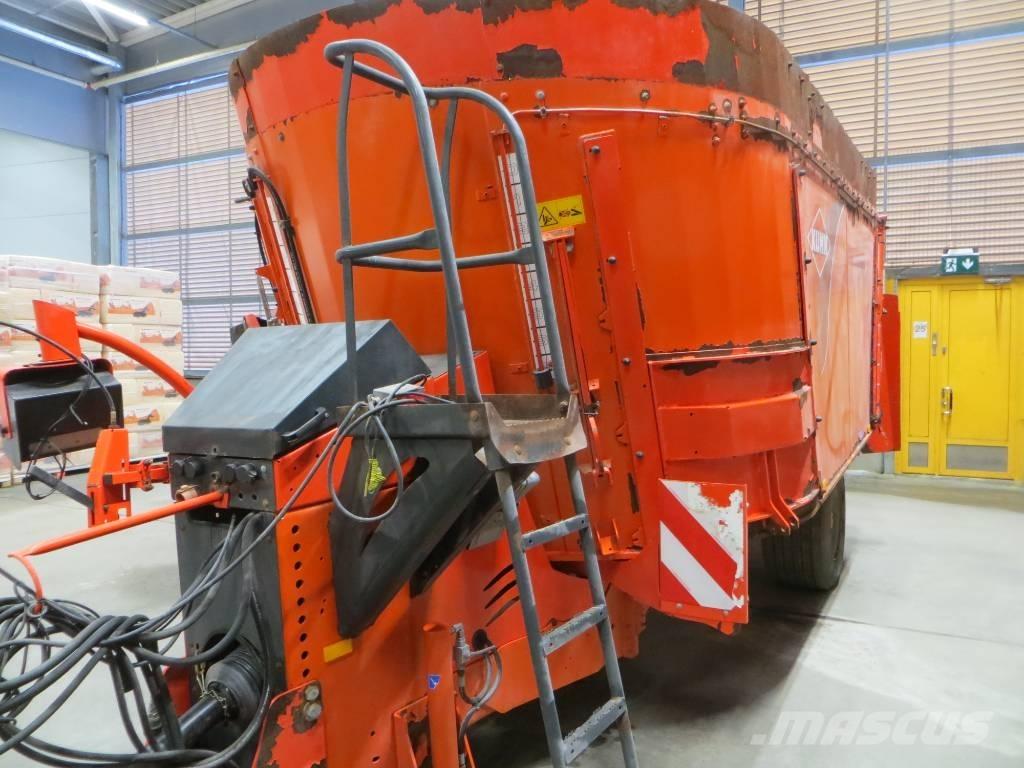 Kuhn EuroMix I Кормораздатчики