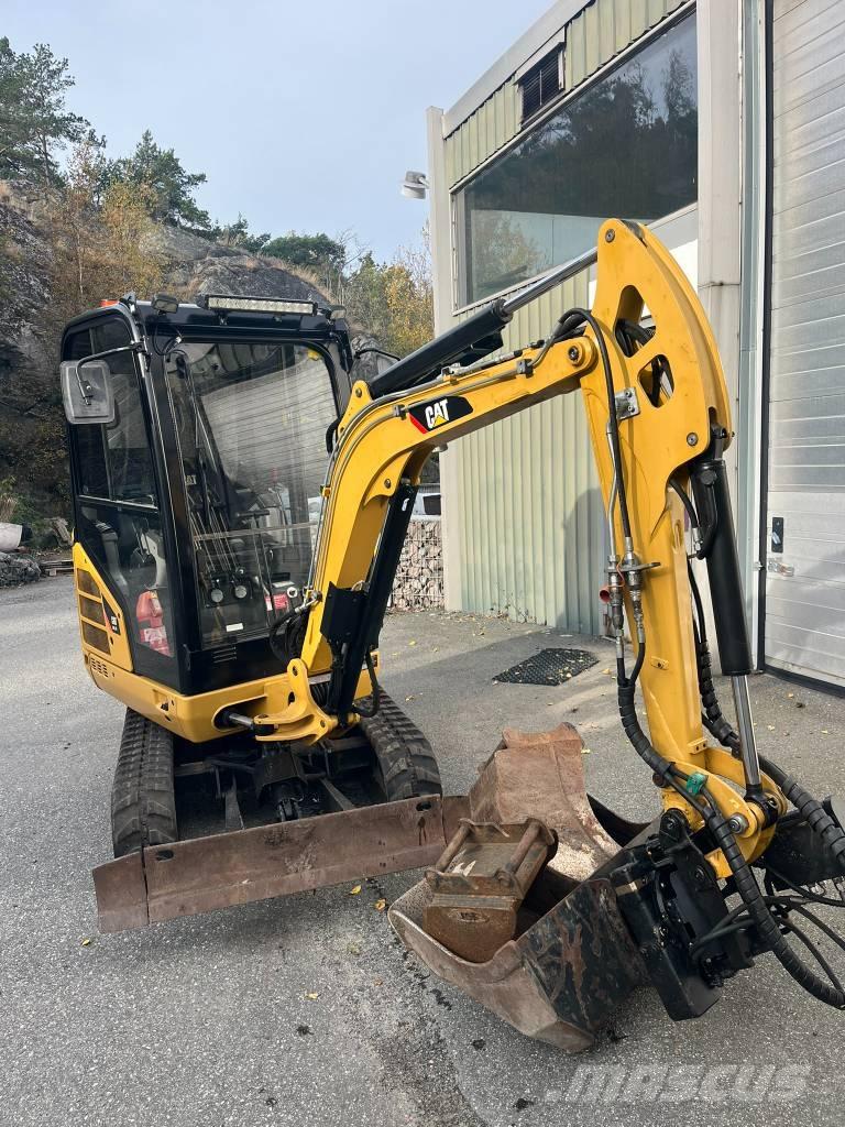 CAT 301.7 D Rototilt Мини-экскаваторы