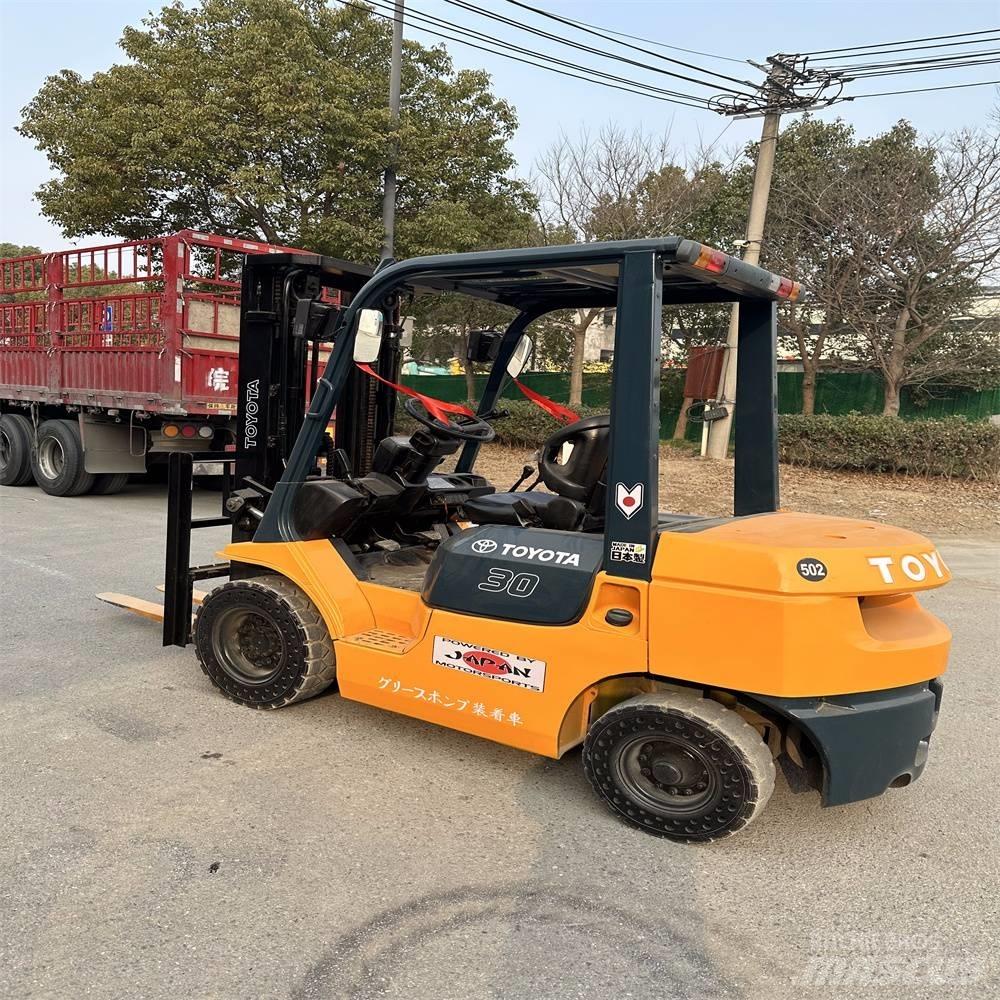 Toyota 62-7 FD N 30 Дизельные погрузчики
