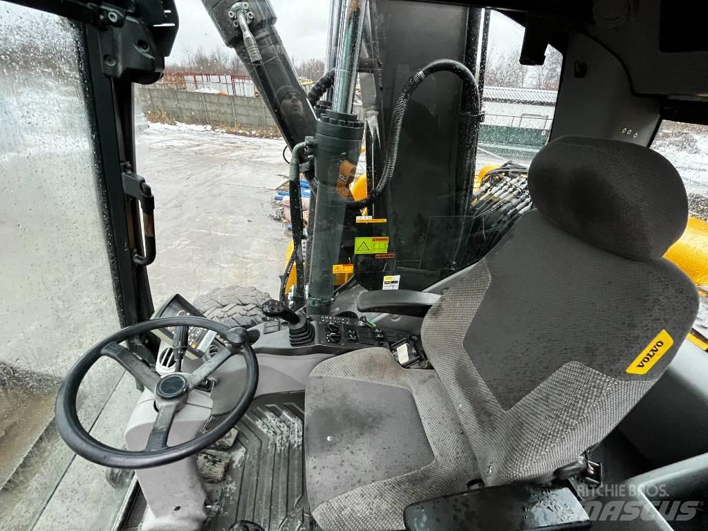 Volvo EW 140 C Колёсные экскаваторы