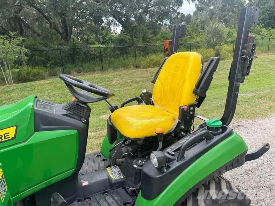 John Deere 1025 R Трактора