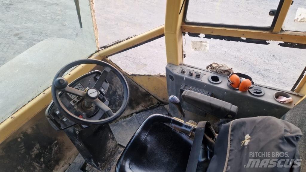 Dynapac Ca280d Катки тротуарные