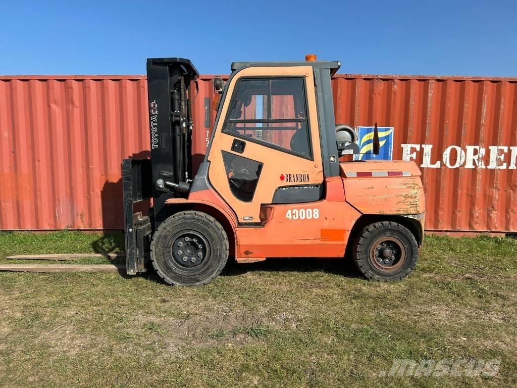 Toyota 7 FGU 45 Другие складские механизмы