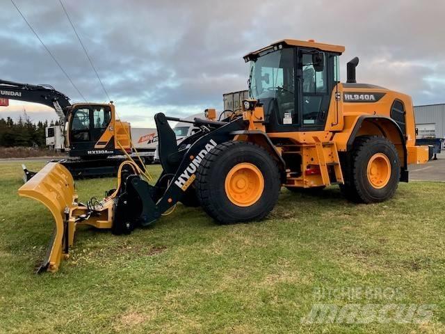 Hyundai HL940A Фронтальные погрузчики