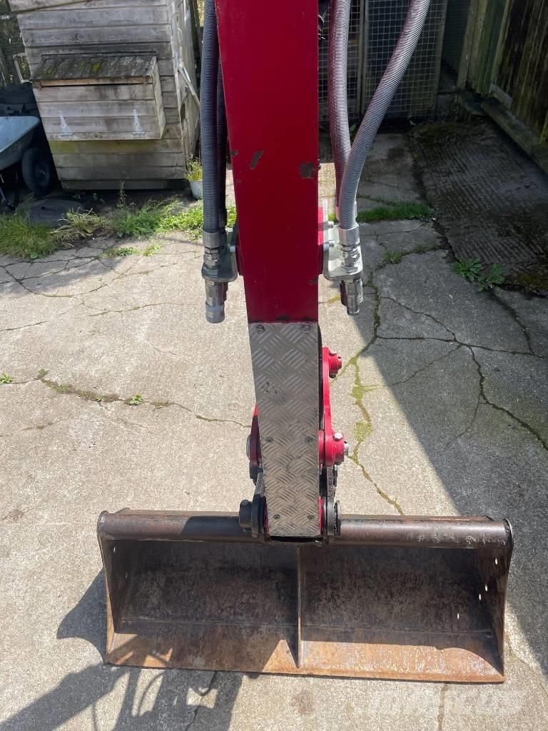 Yanmar SV26 Мини-экскаваторы