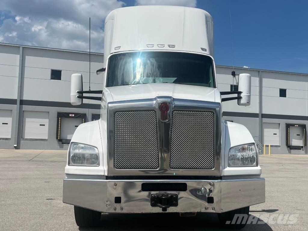 Kenworth T 880 Седельные тягачи