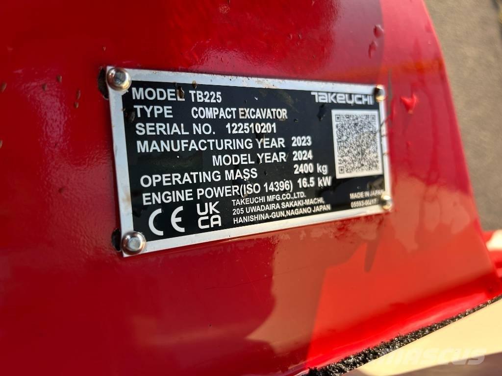 Takeuchi TB 225A V3 Мини-экскаваторы