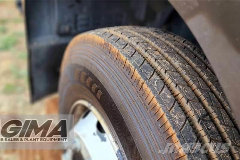Isuzu FTR850 Специальные грузовики