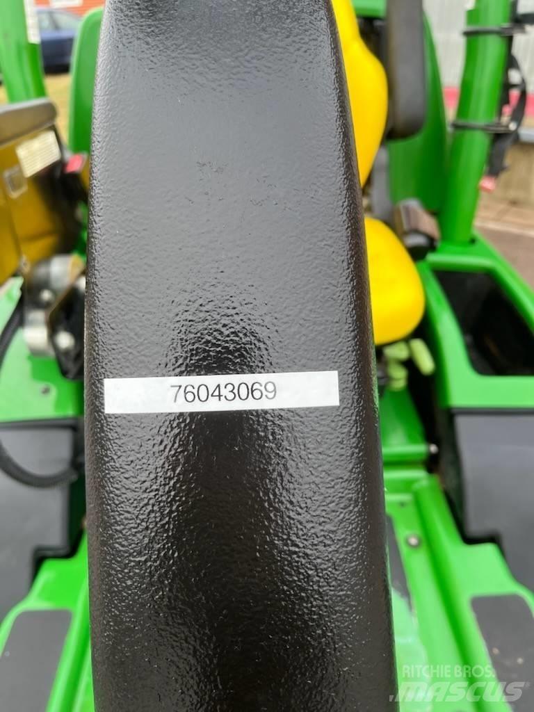 John Deere 9009 Грубые косилки