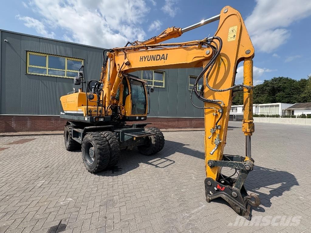 Hyundai 160W9-A Колёсные экскаваторы