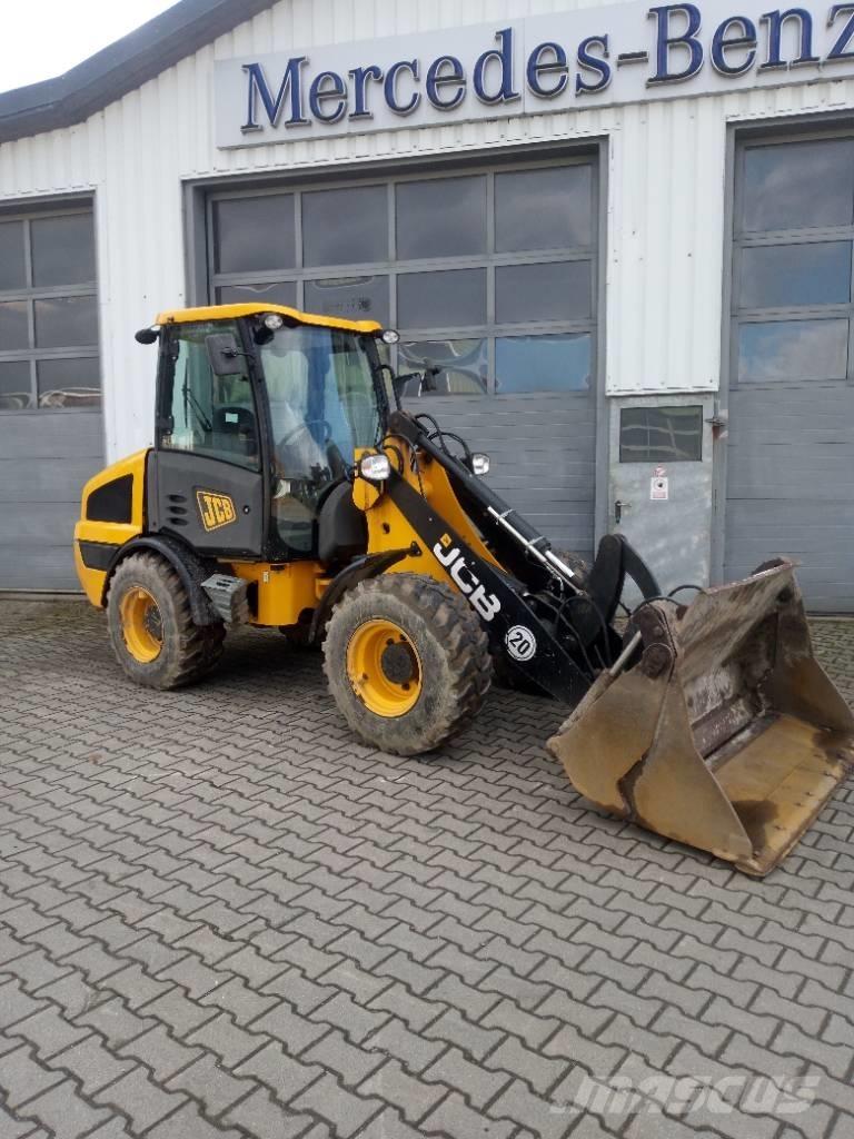 JCB 406 Фронтальные погрузчики
