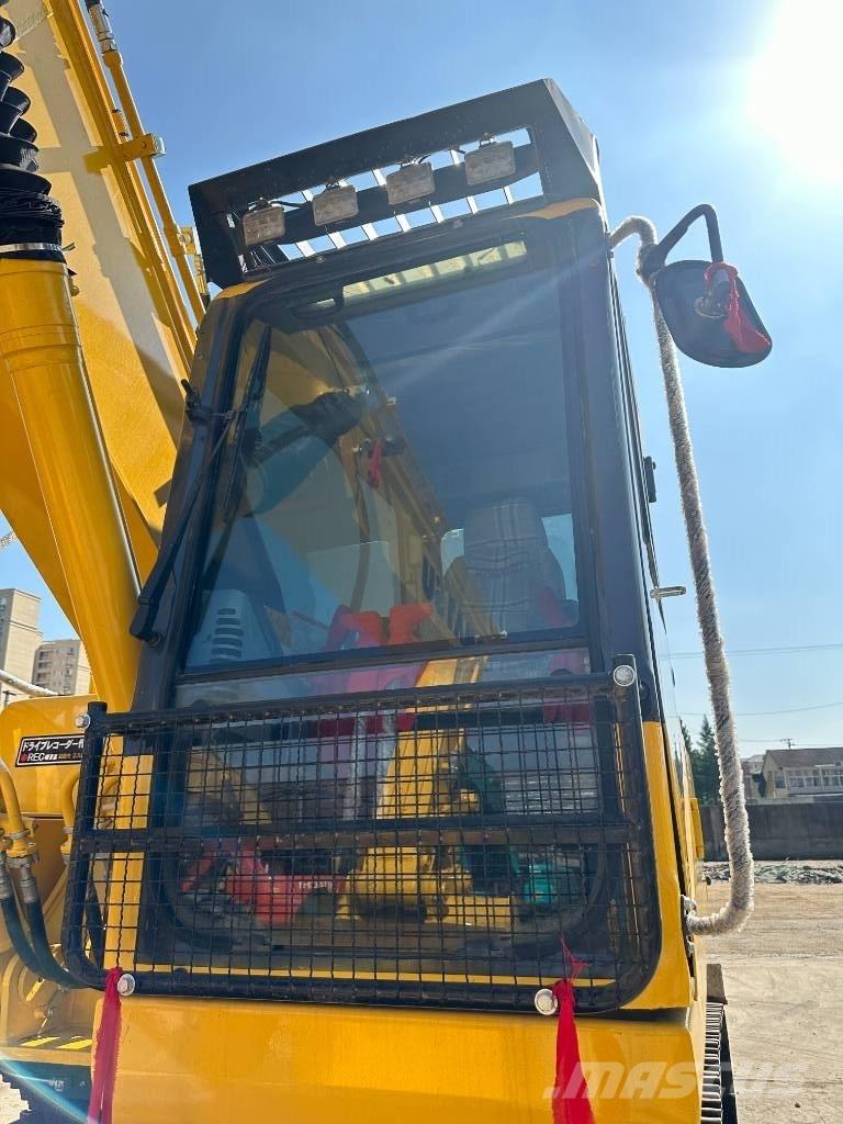 Komatsu PC 220-7 Гусеничные экскаваторы