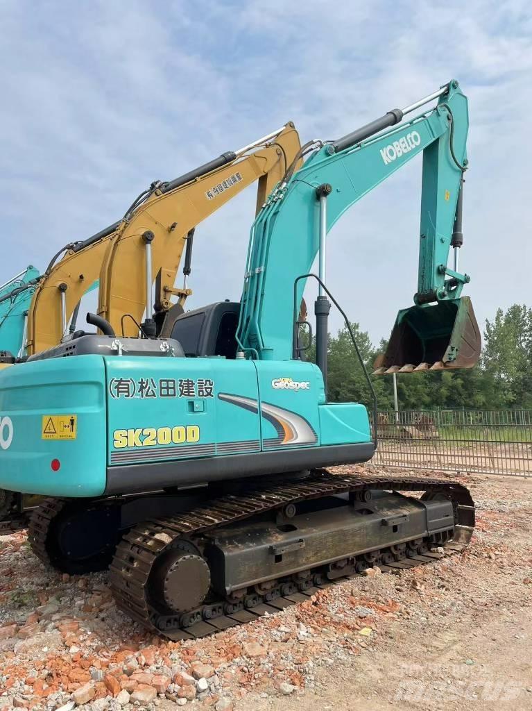 Kobelco 200 Гусеничные экскаваторы