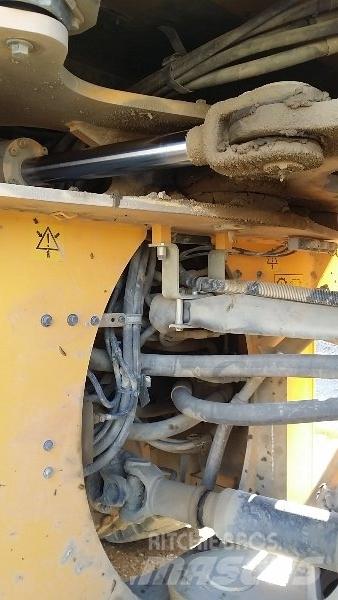 Volvo L180G Фронтальные погрузчики