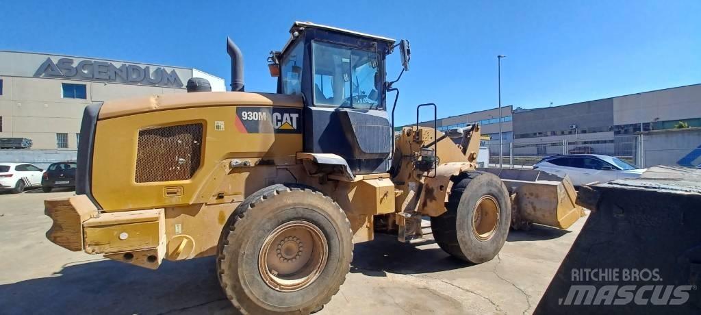 CAT 930 M Фронтальные погрузчики