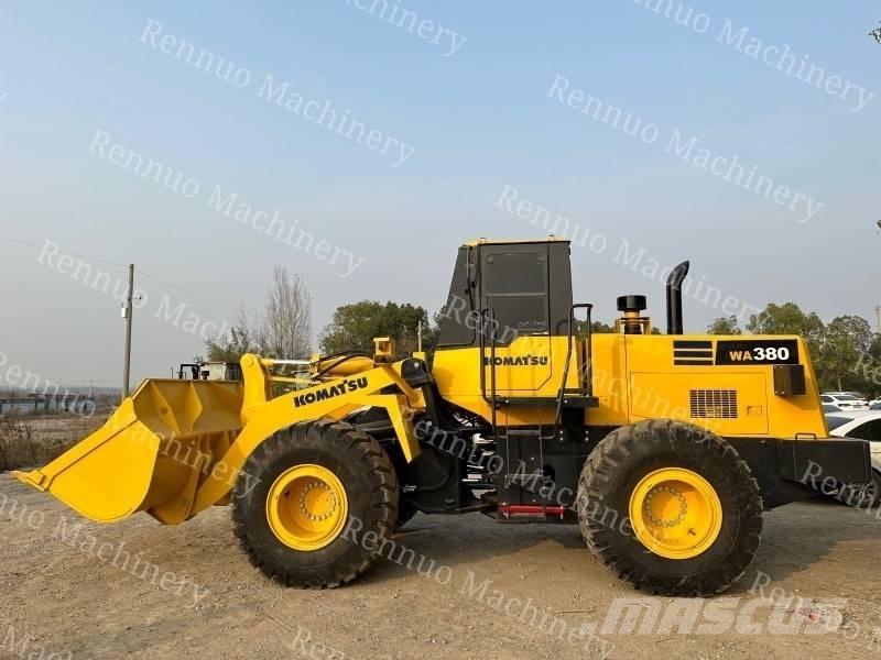 Komatsu WA380 Фронтальные погрузчики
