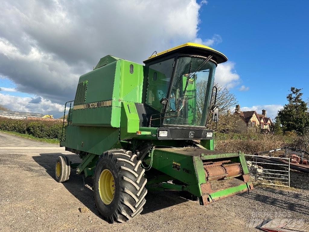 John Deere 1075 Зерноуборочные комбайны