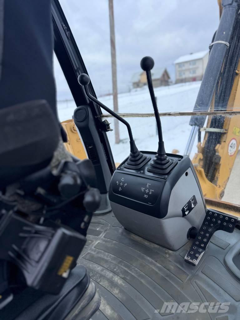 CAT 428 E Экскаваторы-погрузчики