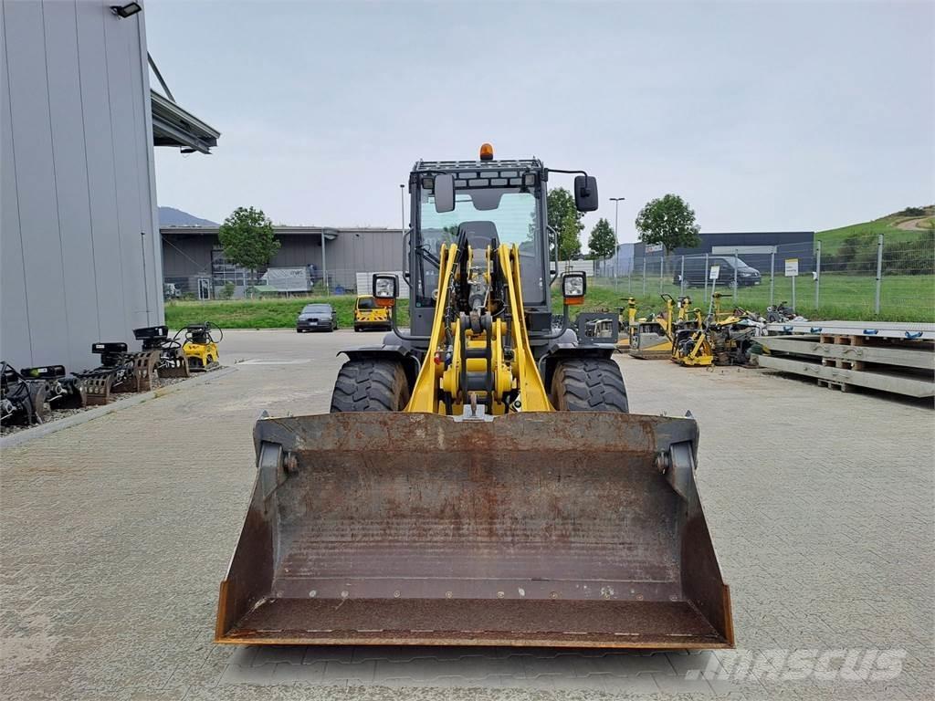 Wacker Neuson WL70 Фронтальные погрузчики