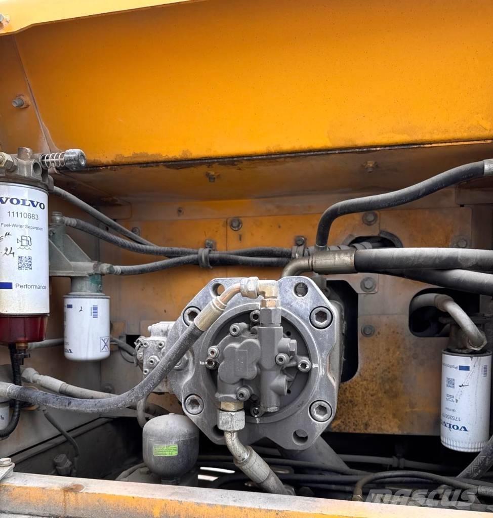 Volvo EC 300 D L Гусеничные экскаваторы