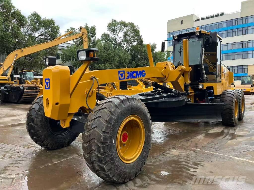 XCMG GR 1803 Грейдеры