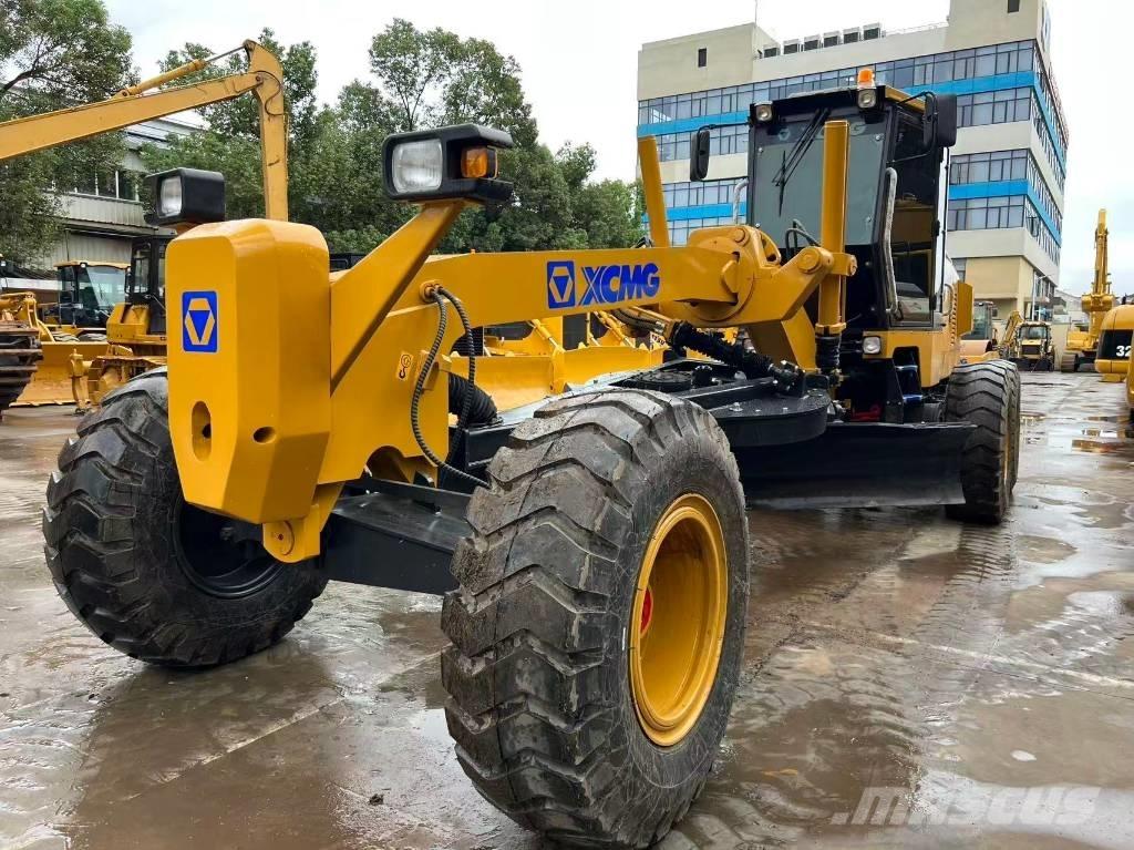 XCMG GR 1803 Грейдеры