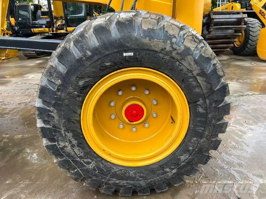 XCMG GR 1803 Грейдеры