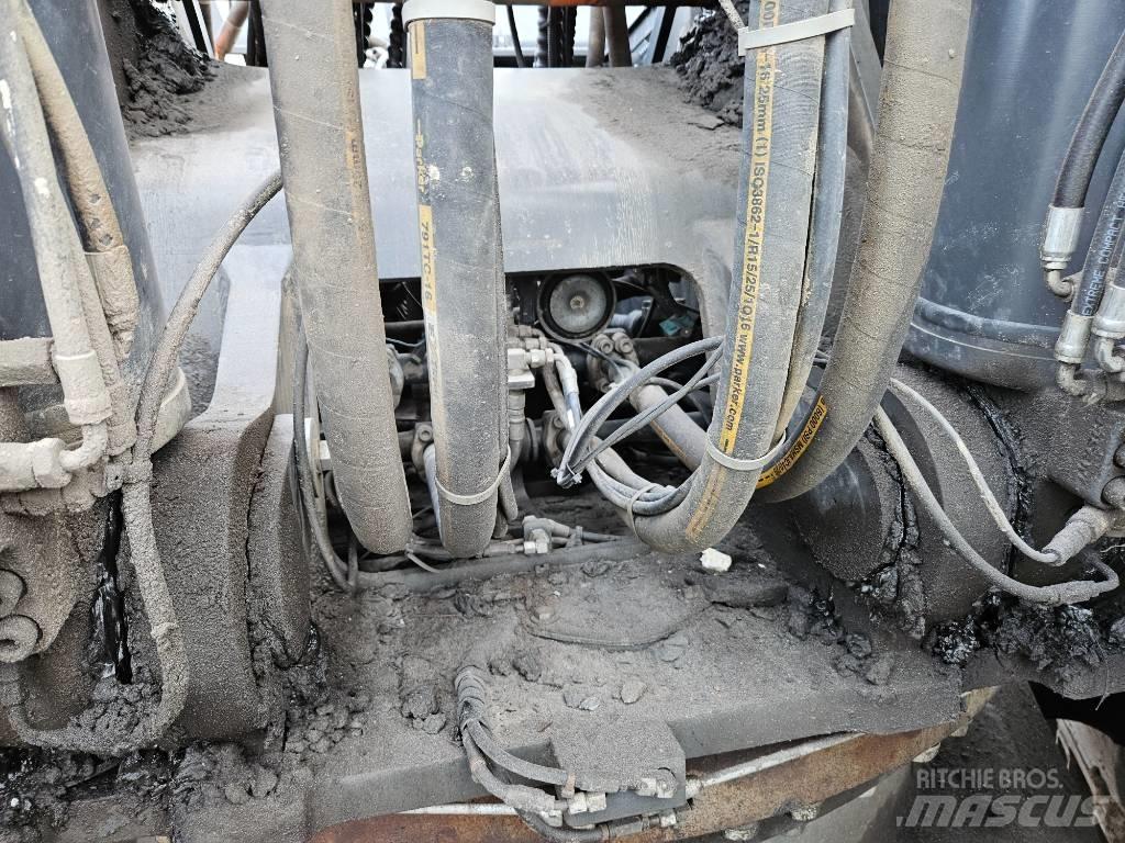 Doosan DX 340 LC Гусеничные экскаваторы