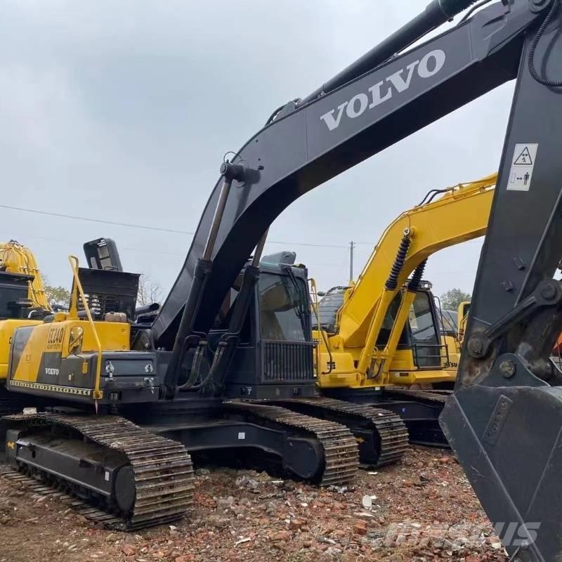Volvo EC 240 Гусеничные экскаваторы