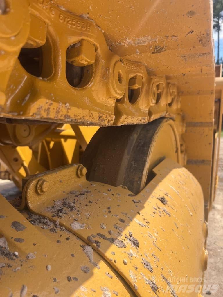 CAT 973 Гусеничные фронтальные погрузчики