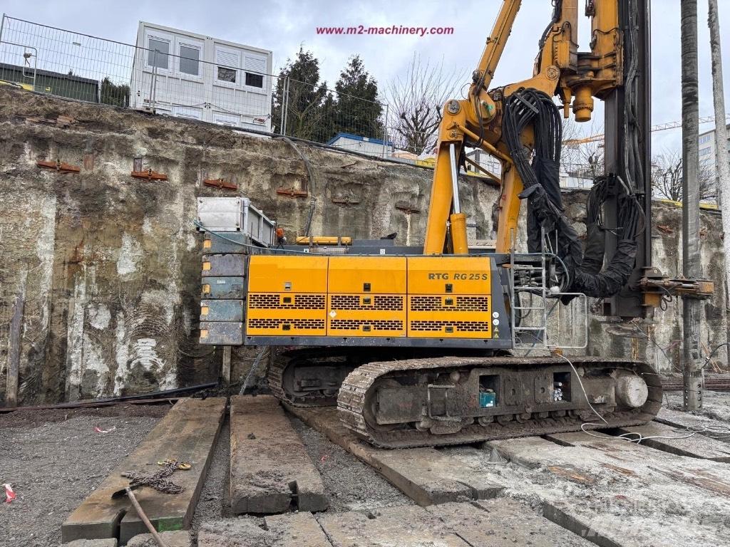 Bauer RTG RG 25 S Гусеничные буровые установки