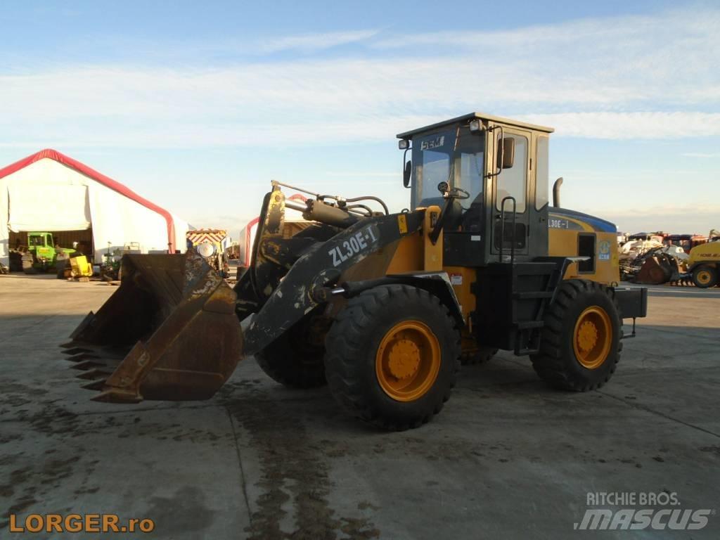 SEM ZL30E-1 Фронтальные погрузчики