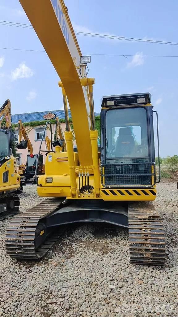 Komatsu PC 130 Гусеничные экскаваторы