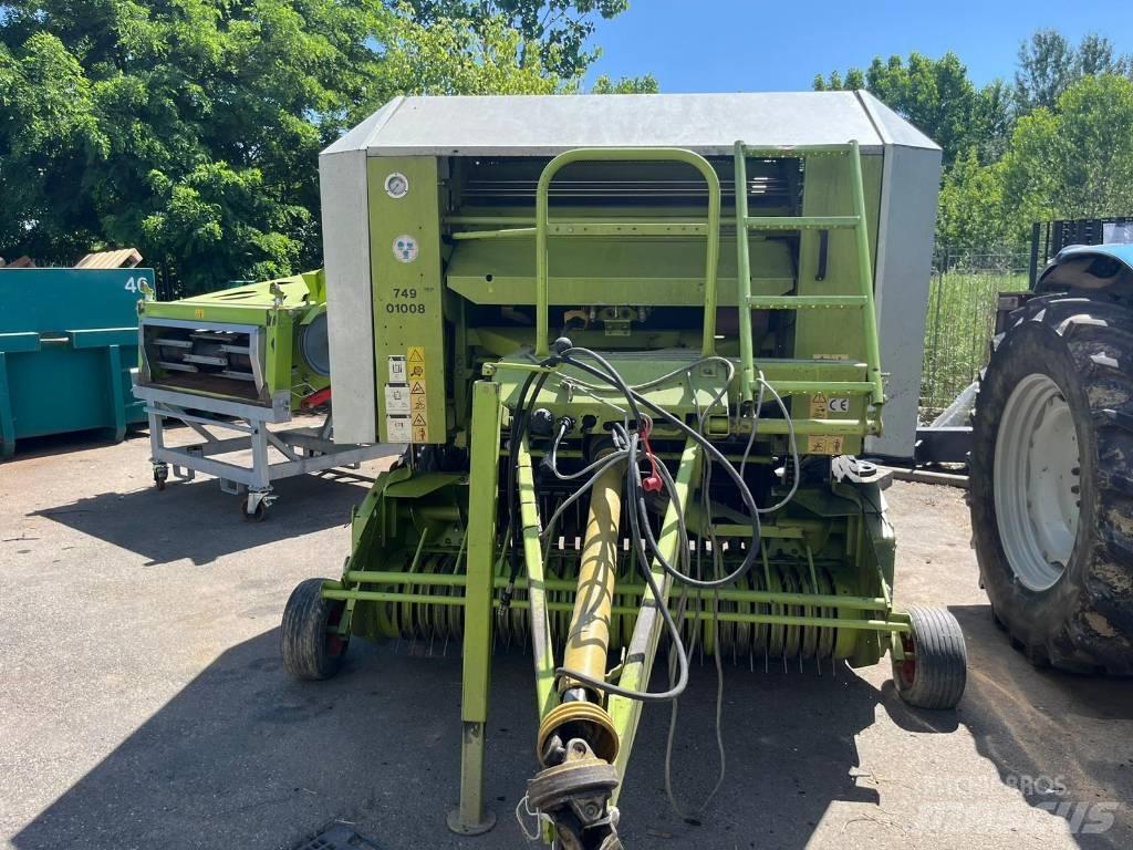 CLAAS Rollant 240 Рулонные пресс-подборщики